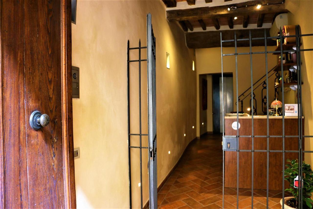 ホテル La Dimora Nel Corso Montepulciano Stazione エクステリア 写真